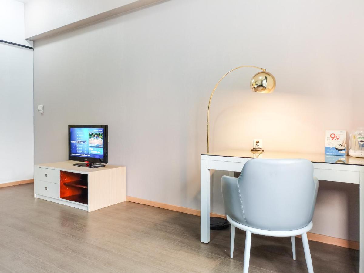 Qingdao Jinshan We+ Holiday Apartment Esterno foto
